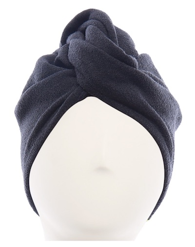 A black Aquis hair turban